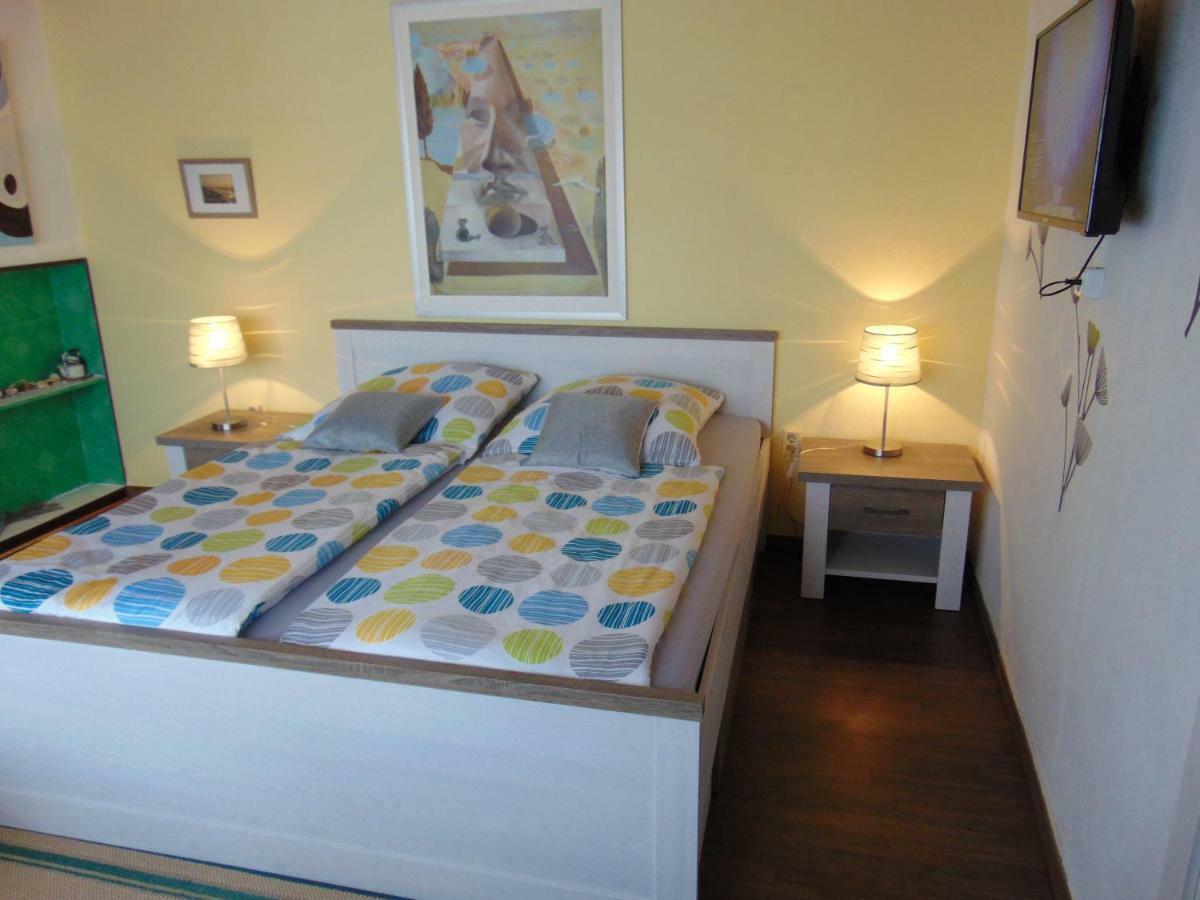 Hotel Garni "Adria" ヴィントハーゲン エクステリア 写真