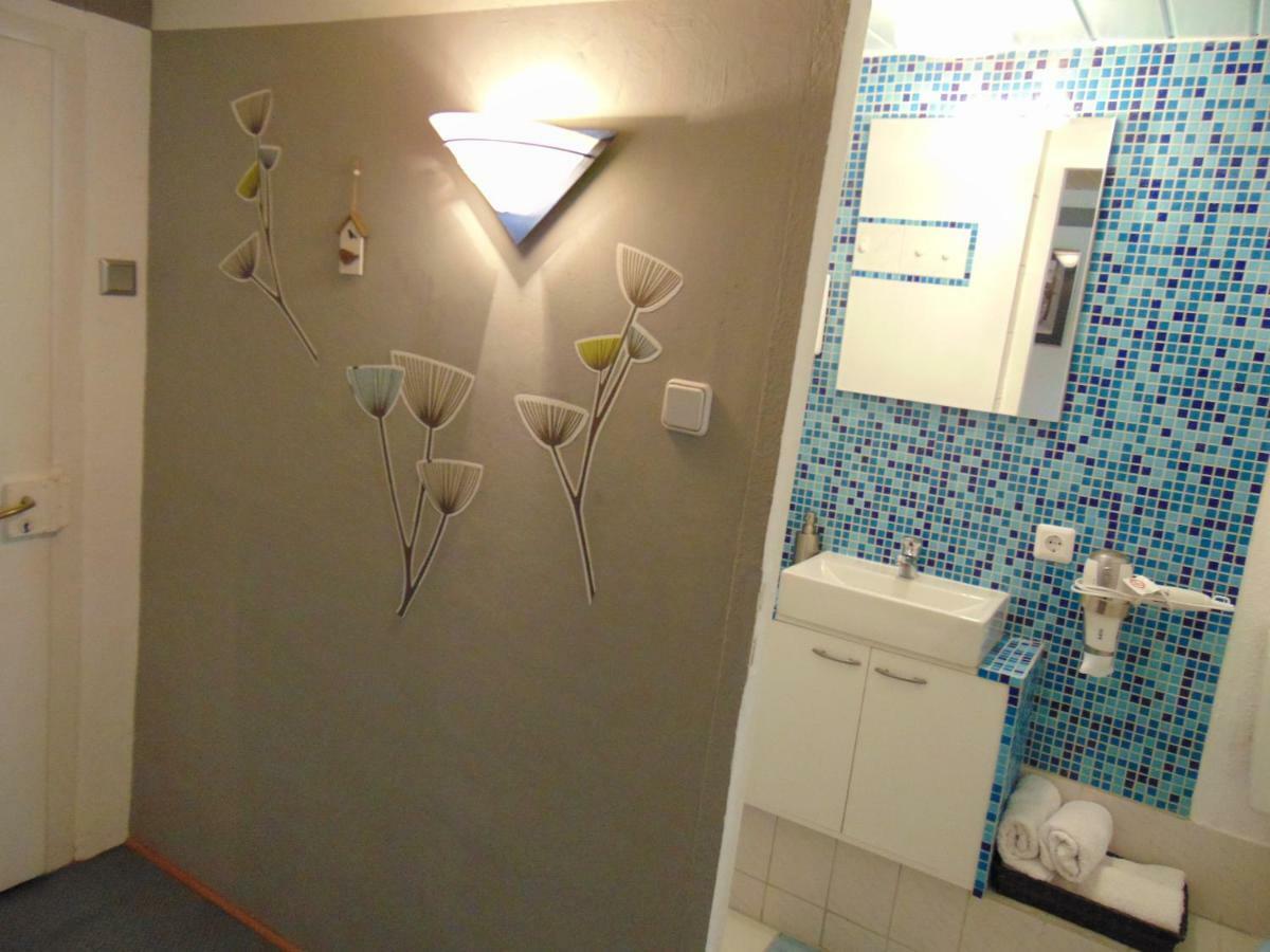 Hotel Garni "Adria" ヴィントハーゲン エクステリア 写真